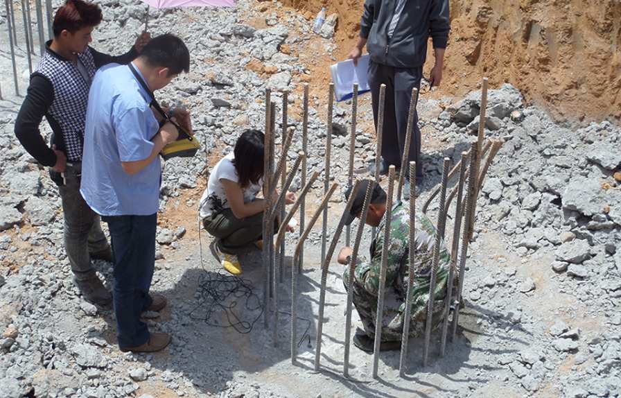 樁基小應(yīng)變檢測